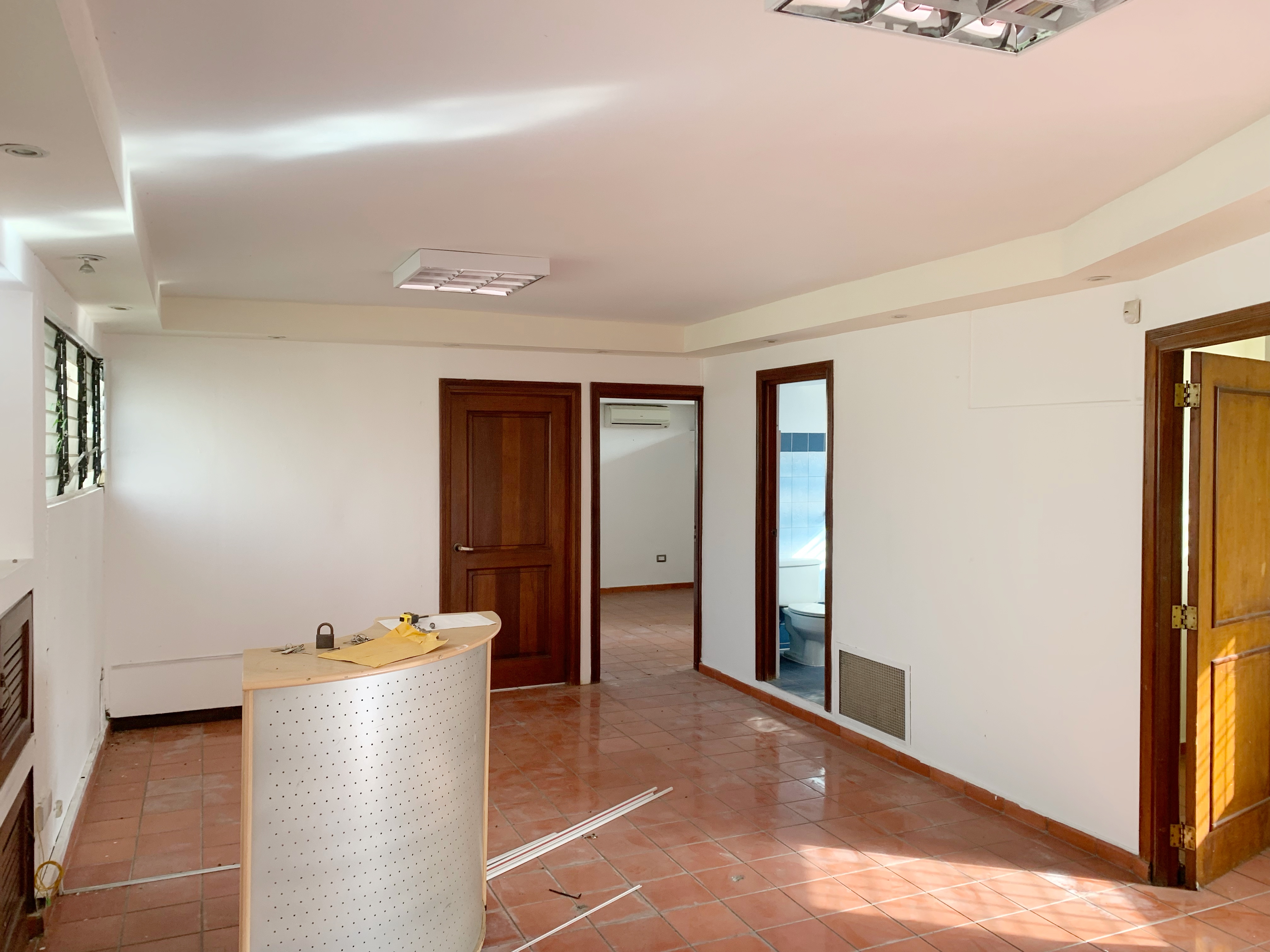 oficinas y locales comerciales - Oficina céntrica en la evaristo 1