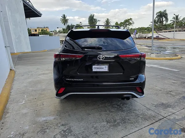 jeepetas y camionetas - Toyota highlander 2022 XSE  5