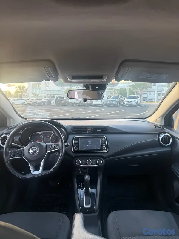 carros - nissan versa 2020 5