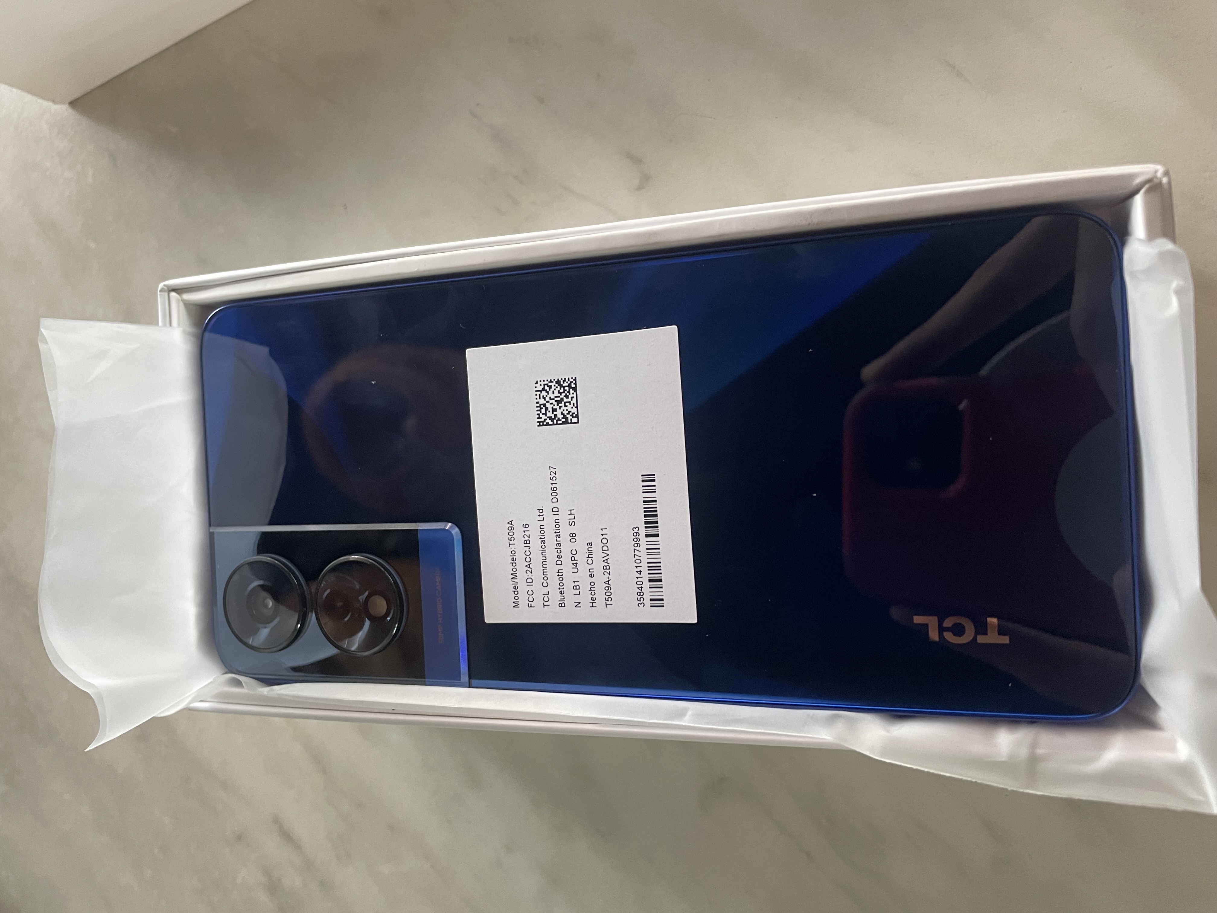 celulares y tabletas - TCL 505 Series  2