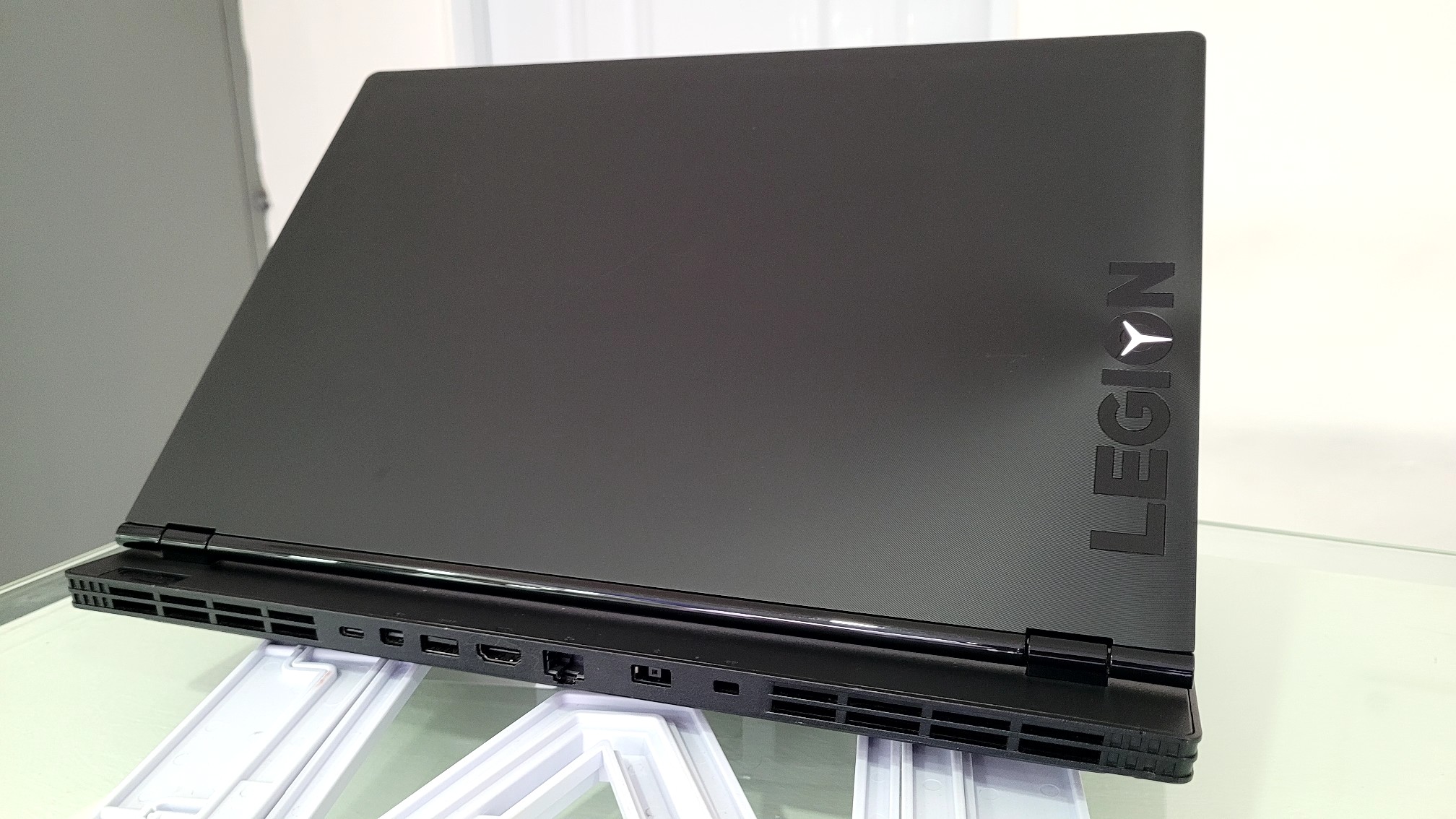 computadoras y laptops - Lenovo Gaming Y530 Core i7 8va Ram 16gb ddr4 Disco 2TB nVidea Gtx 1050Ti 4GB 3