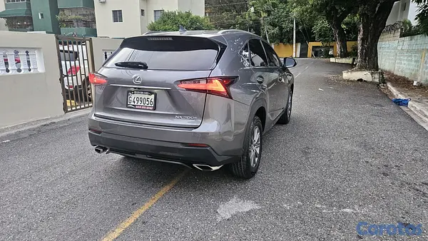 jeepetas y camionetas - lexus nx200t 3