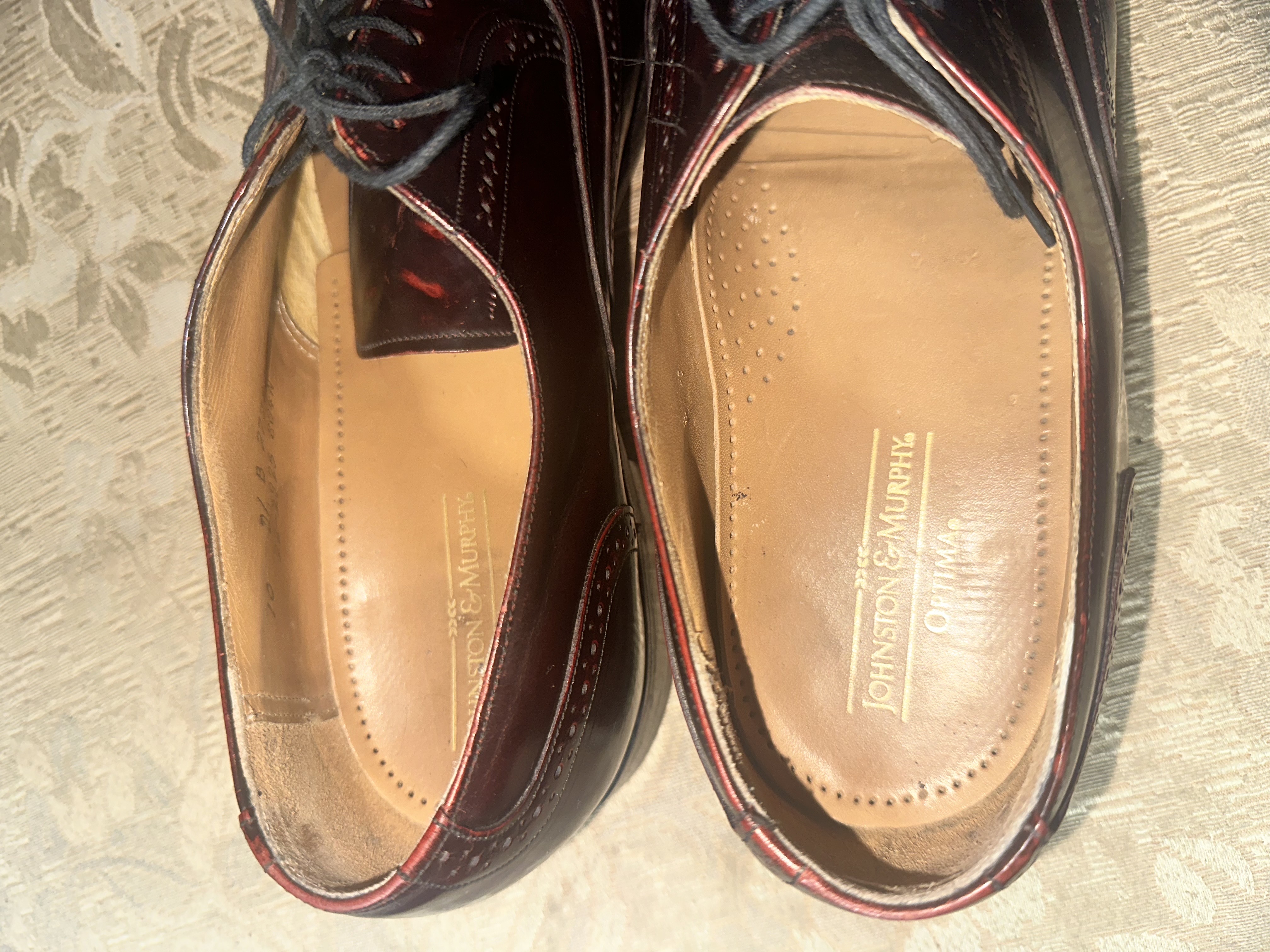 ropa para hombre - Johnston & Murphy Optima, size 10D/B color Borgoña, zapato de vestir. 2