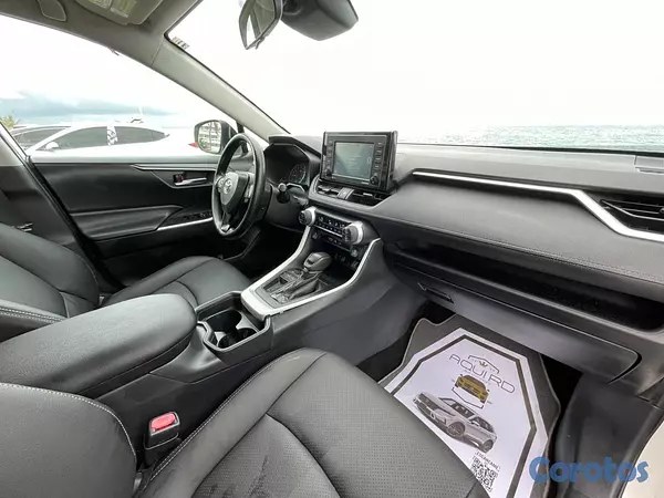 jeepetas y camionetas - Toyota RAV4 XLE 2020 3