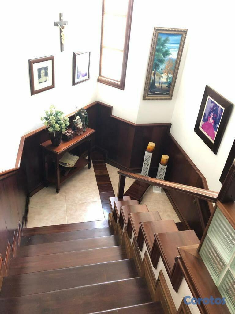 casas - Elegante residencia, máximo confort en Santiago 5