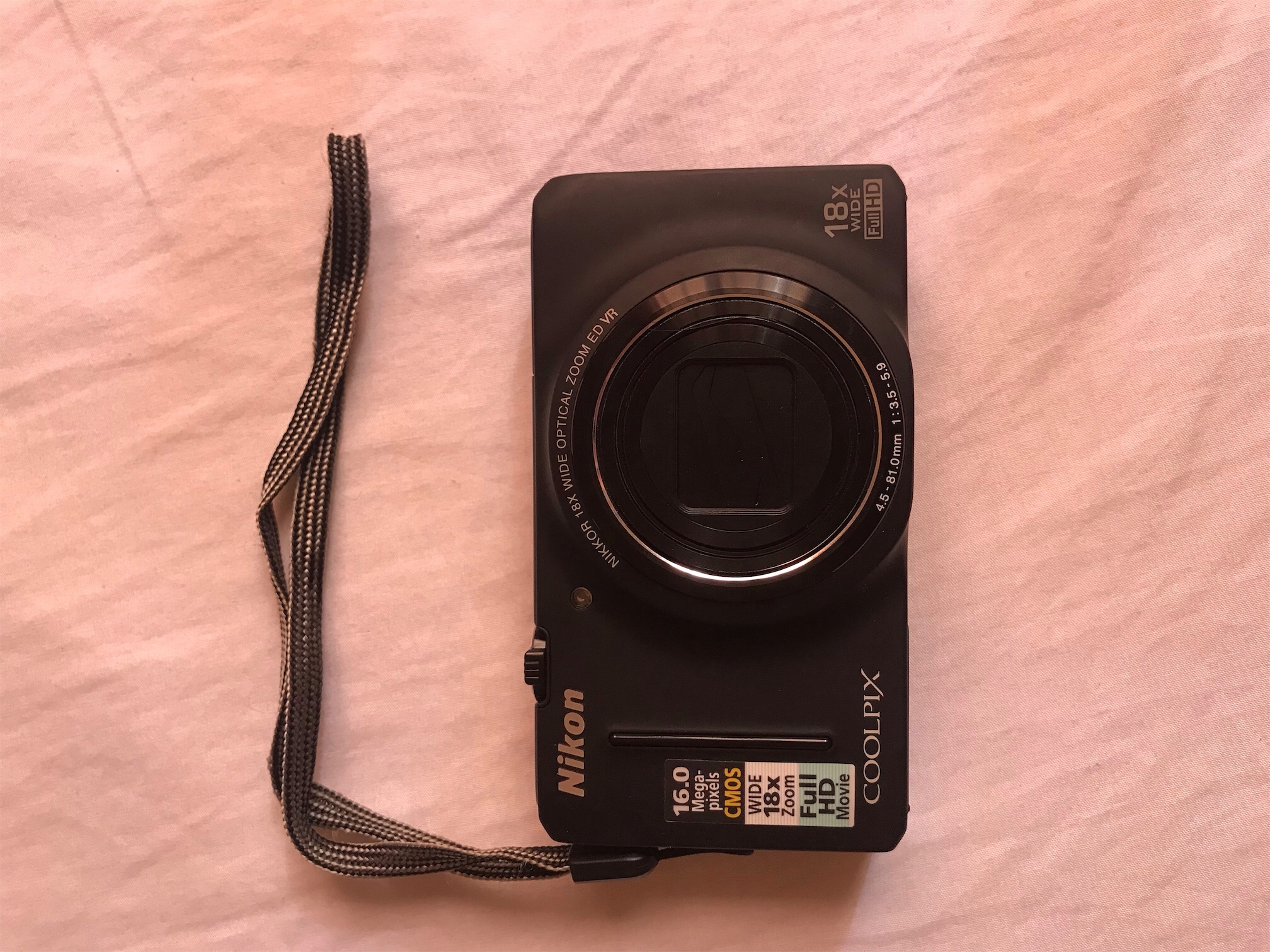Camara Nikon Coolpix S9200 0