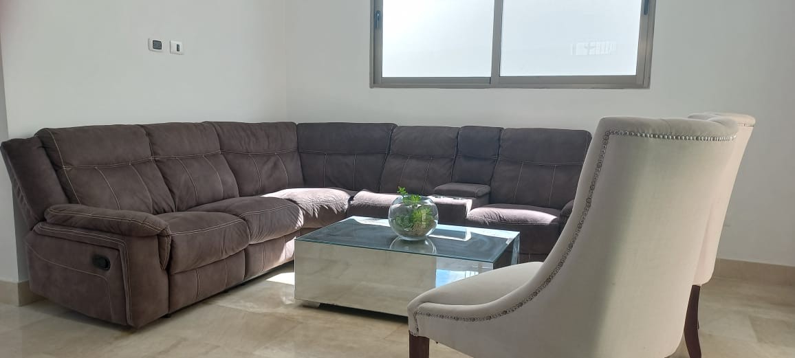 casas - Amplia y Lujosa Casa de 3 Niveles en Reparto Manhattan 1