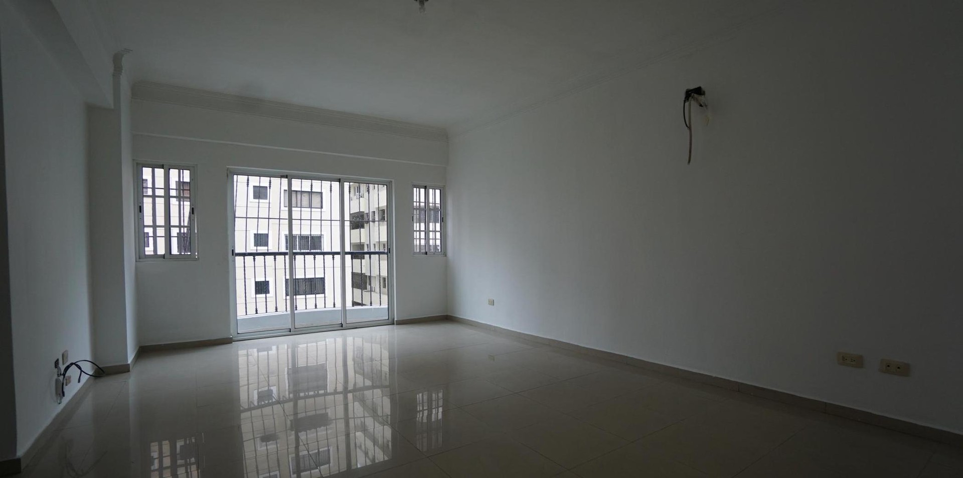 apartamentos - Paraiso 4to piso 245m2 3 habitaciones 3.5 baños estudio 2 parqueos 