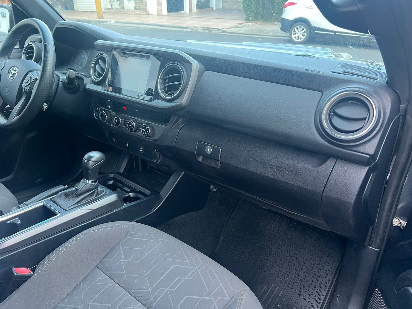 jeepetas y camionetas - toyota tacoma  1