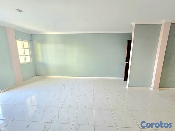 apartamentos - Venta de apartamento en la autopista de san isidro de 108mts 4