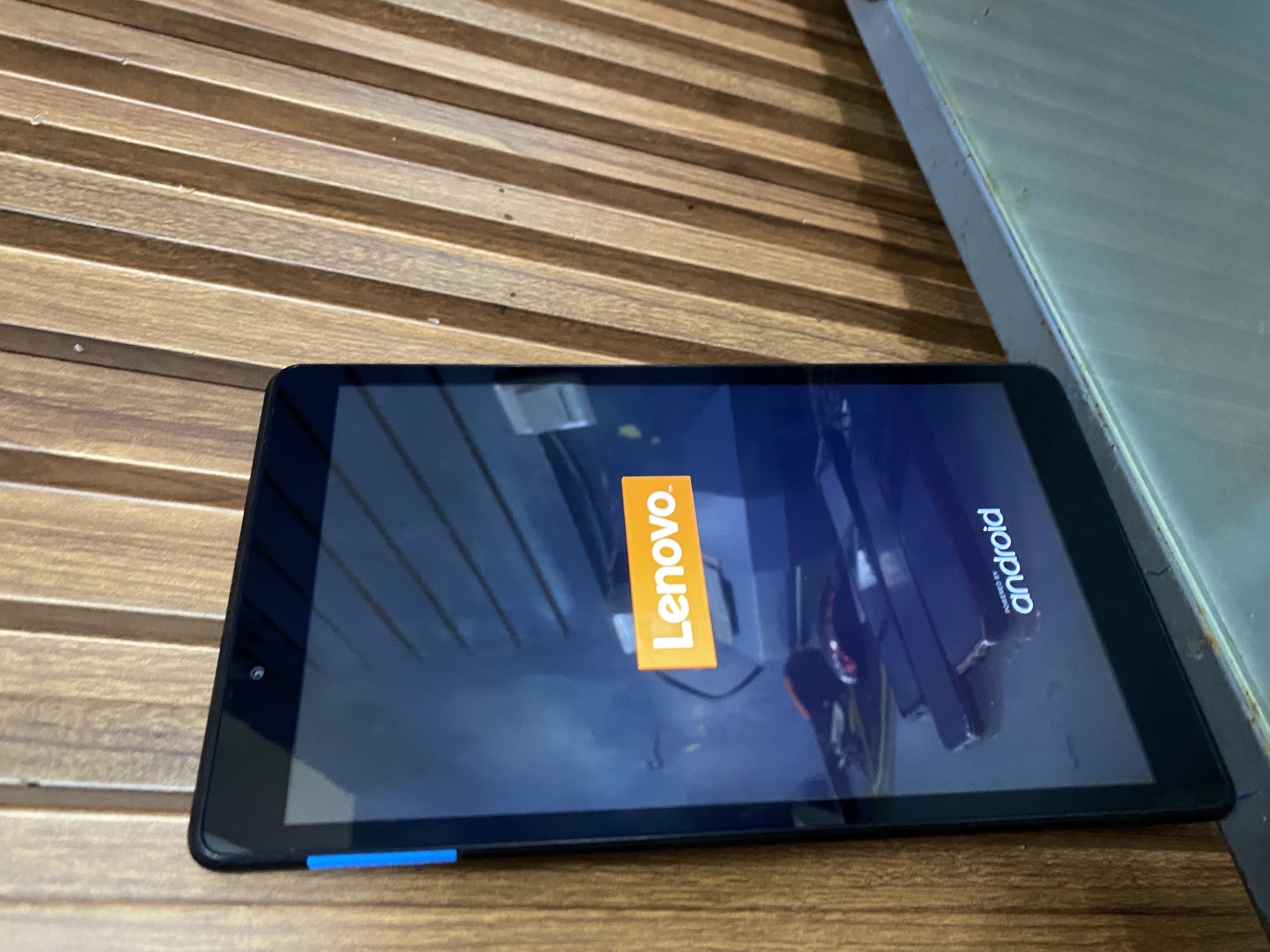celulares y tabletas - tableta Lenovo  TAB-8304F1 8 pulgadas  1