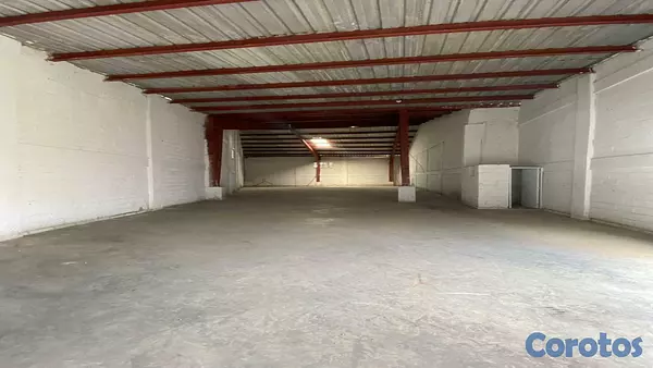 otros inmuebles - Alquilo nave industrial de 320 metros en Manoguayabo 2