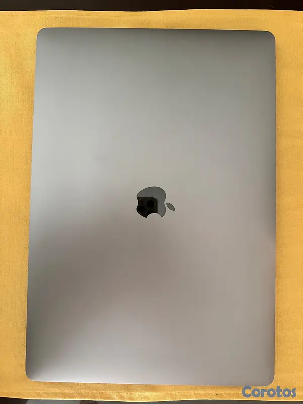 computadoras y laptops - MacBook Pro 2019 "16" i9/ 32GB RAM / 512GB SSD – E 9