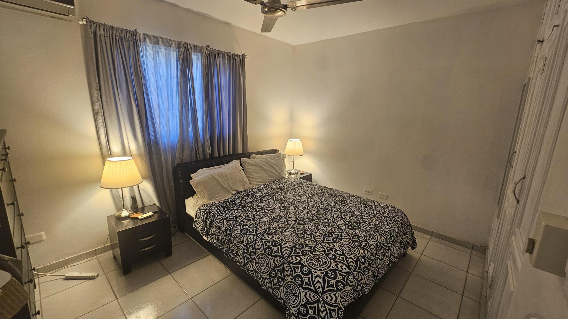 apartamentos - Apartamento en venta en Arroyo Hondo, a pocos metros de la rotonda del Nacional 9
