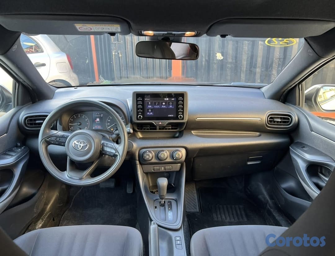 carros - Toyota Yaris 2020 automático, económico, 35,200 km 3
