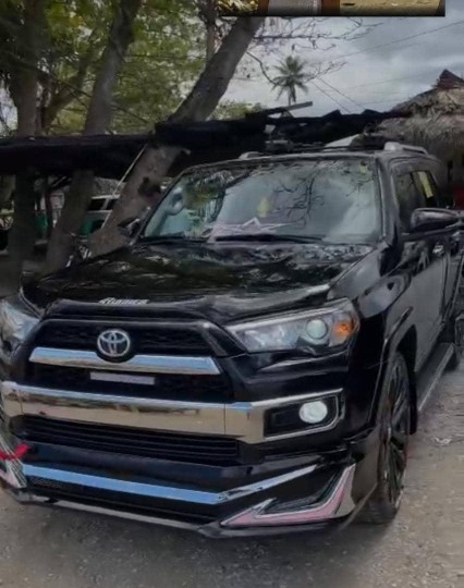 jeepetas y camionetas - Toyota 4runner limited 2018 1