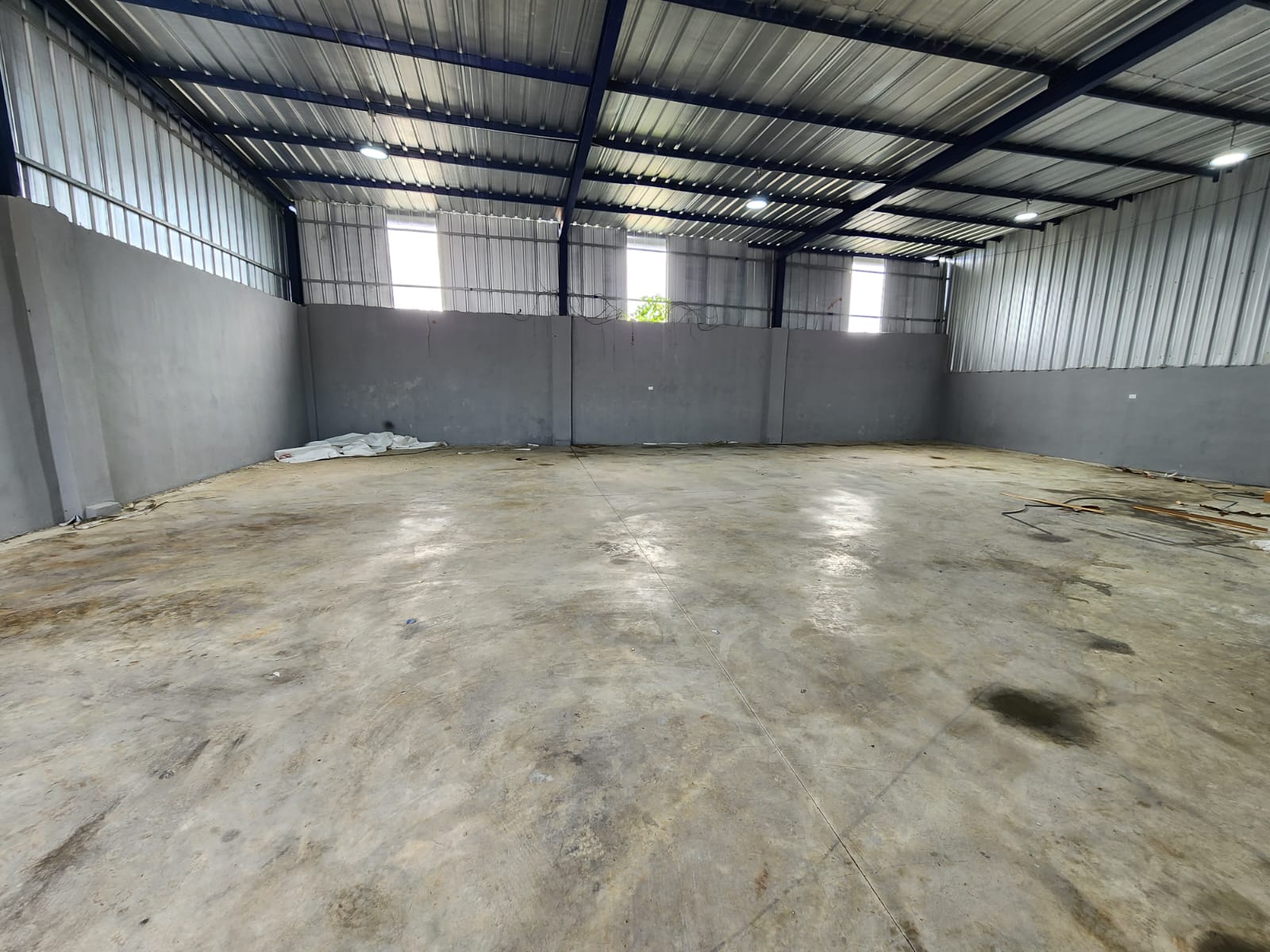 otros inmuebles - Nave en Alquiler en Santo Domingo Norte 220mts 2