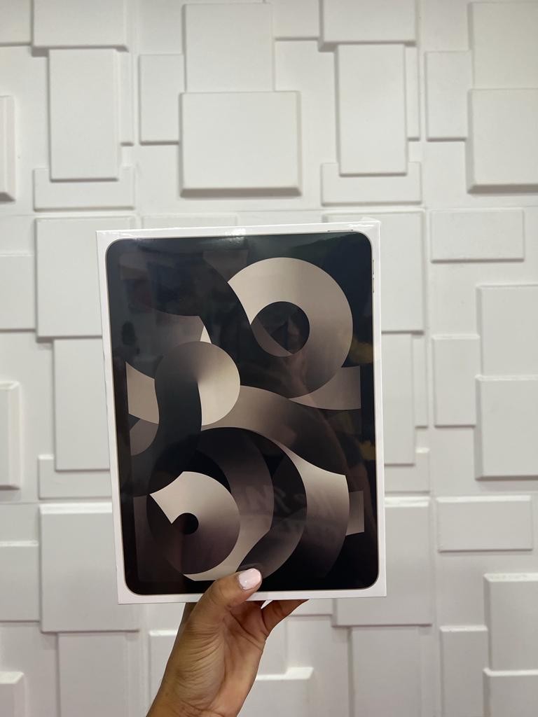 celulares y tabletas - iPad Air 5th Generacion de 64gb Sellada