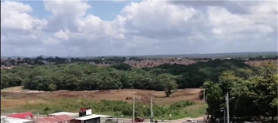 solares y terrenos - Vendo Terreno en Santo Domingo Oeste, Próximo a la Autopista Duarte. 2