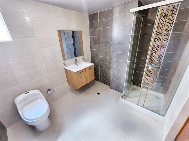 apartamentos - Alquiler de apartamento vacío en Mirador sur 3 habitaciones  9