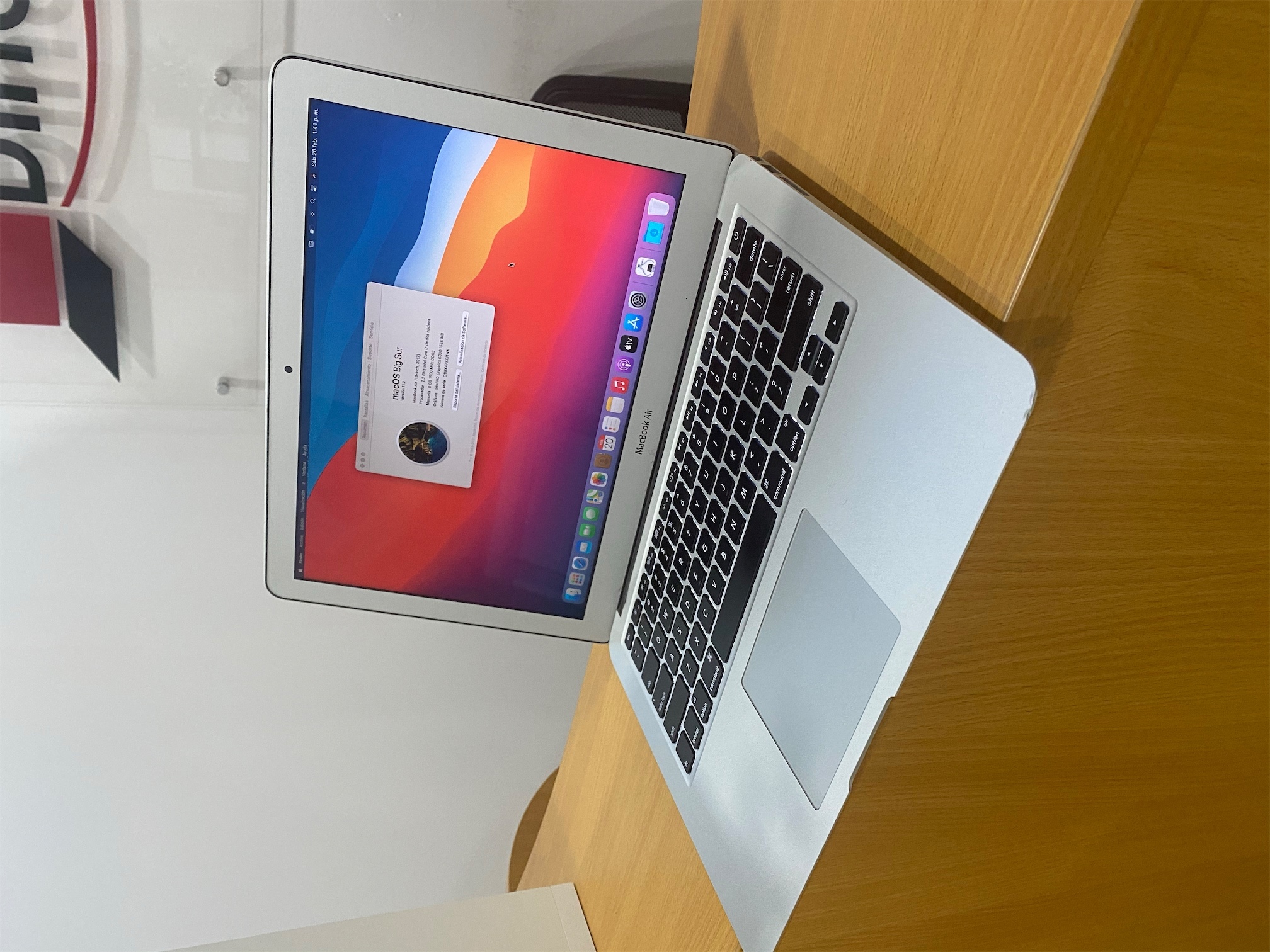 computadoras y laptops - MacBook Air 2015, Core i5 1.8GHz, 8GB Ram, 128GB SSD