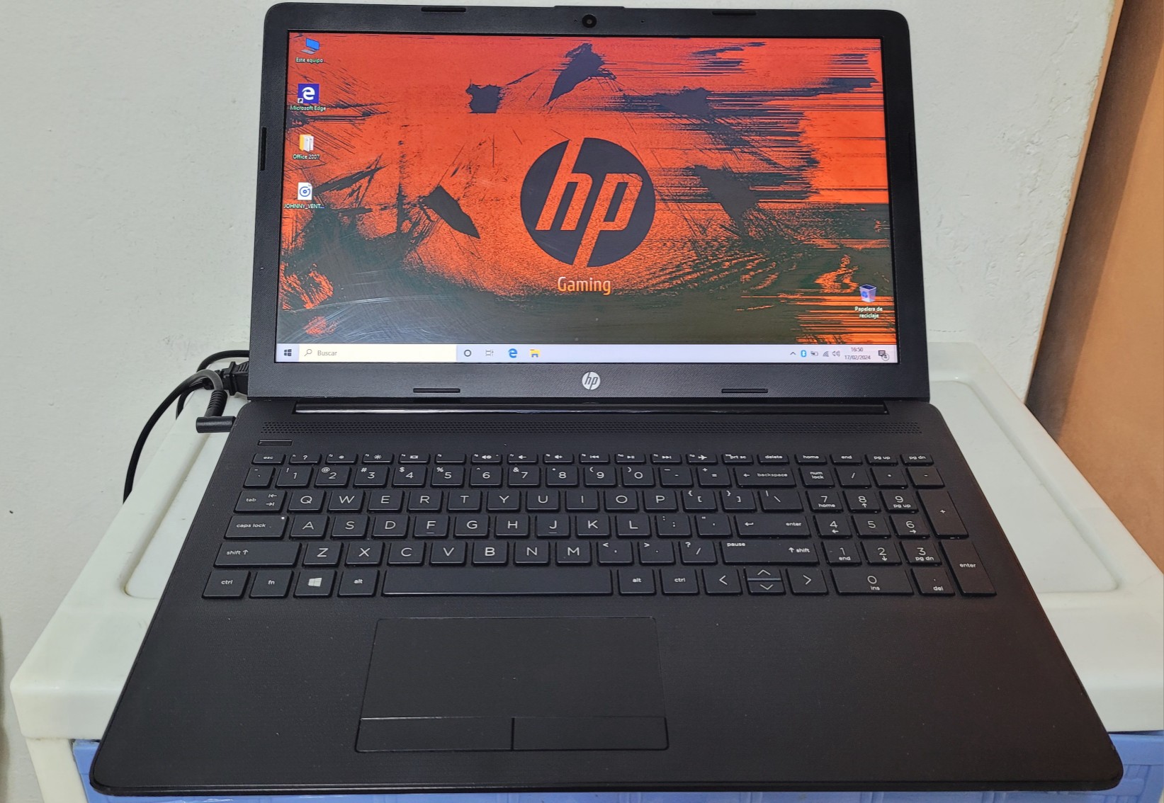 computadoras y laptops - Laptop hp negra 17 Pulg 7ma Gen Ram 8gb ddr4 Disco 256gb SSD Solido new