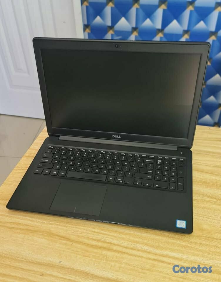 computadoras y laptops - Dell latitude 5580 intel core i7 DE 7ma 16GB RAM