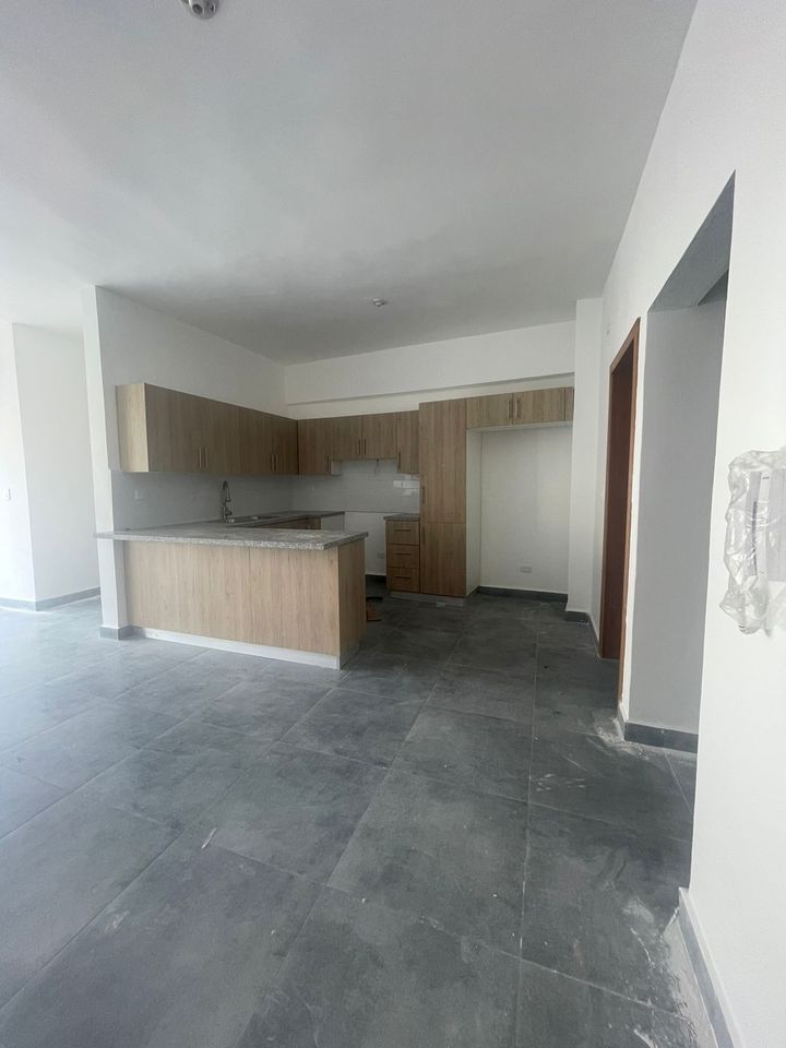 apartamentos - Apartamento de 3 habitaciones en Evaristo Morales 2