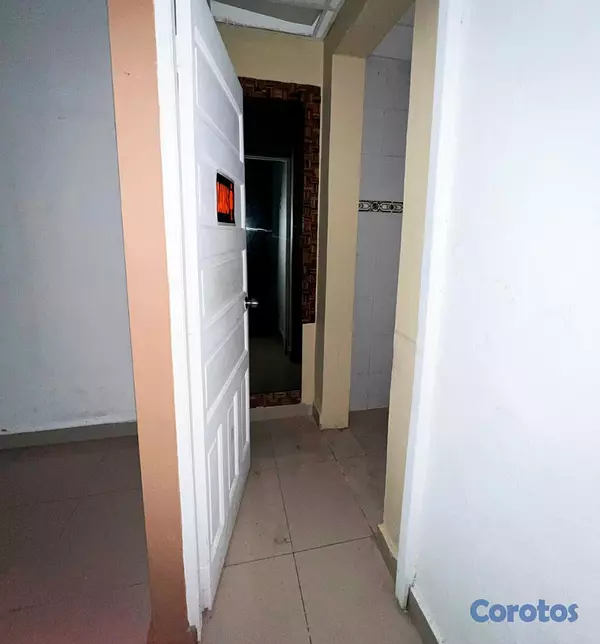 oficinas y locales comerciales - se alquila  6
