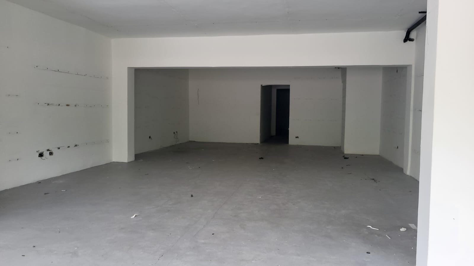oficinas y locales comerciales - Local en Venta en 27 Febrero 190mts 1