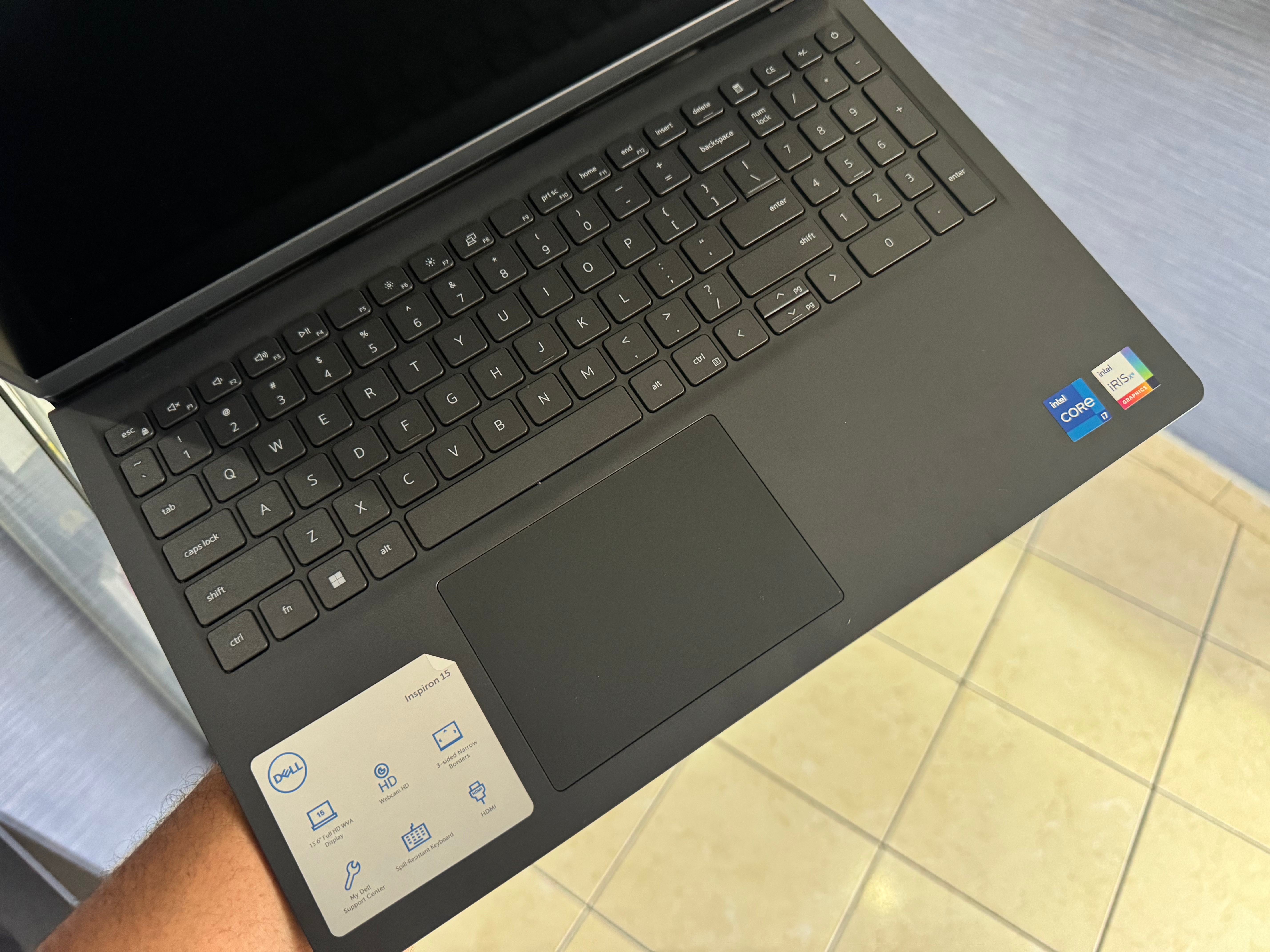 computadoras y laptops - PC Laptop DELL Inspiron 15-inch  intel i7 | 16GB R 3