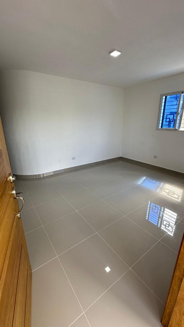 casas - CASA EN VENTA EN LOS TOCONES, SANTIAGO. 5