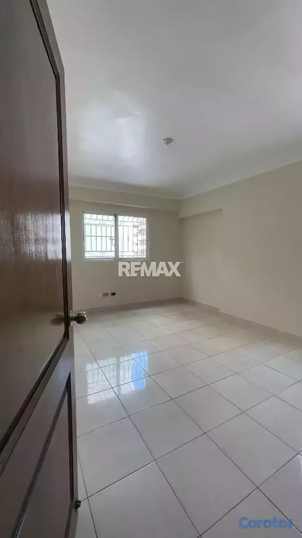 apartamentos - ESPACIOSO apartamento en alquile en EVARISTO MORAL 12