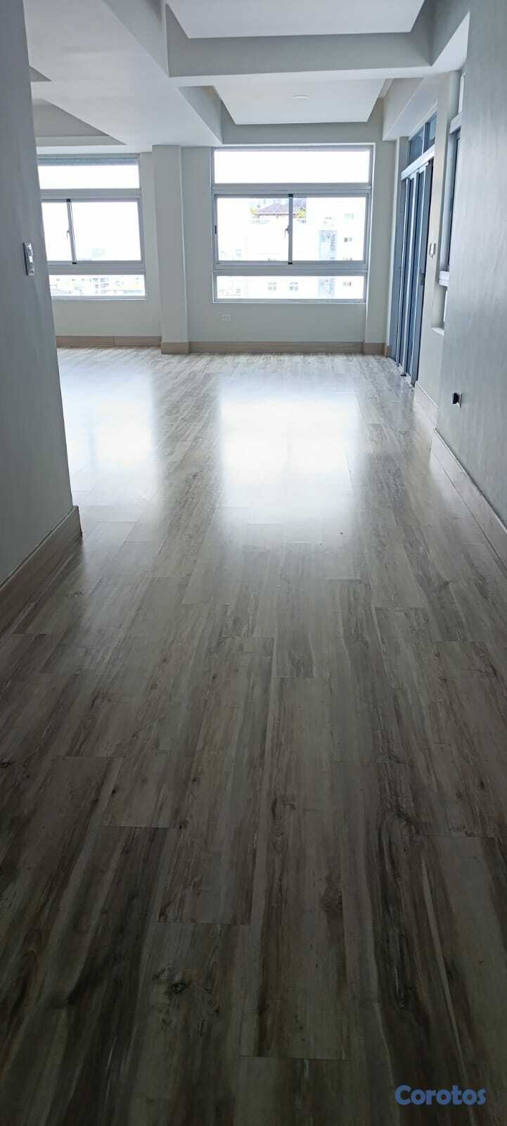 apartamentos - Bella Vista, en Piso Alto con Vista al Mar, 200mts 5