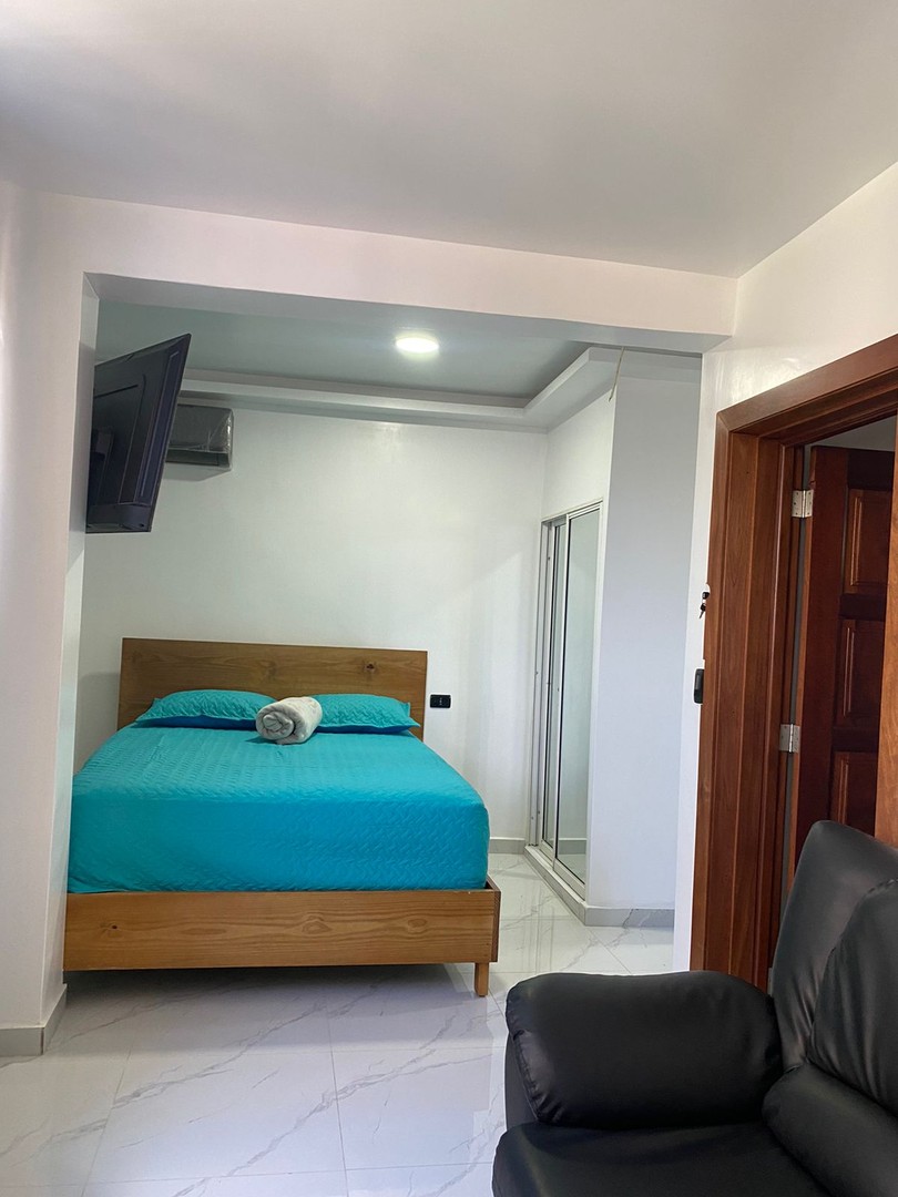 apartamentos - Alquiler Estudio Amueblado Ubicado en la Zona Colonial, Santo Domingo 2
