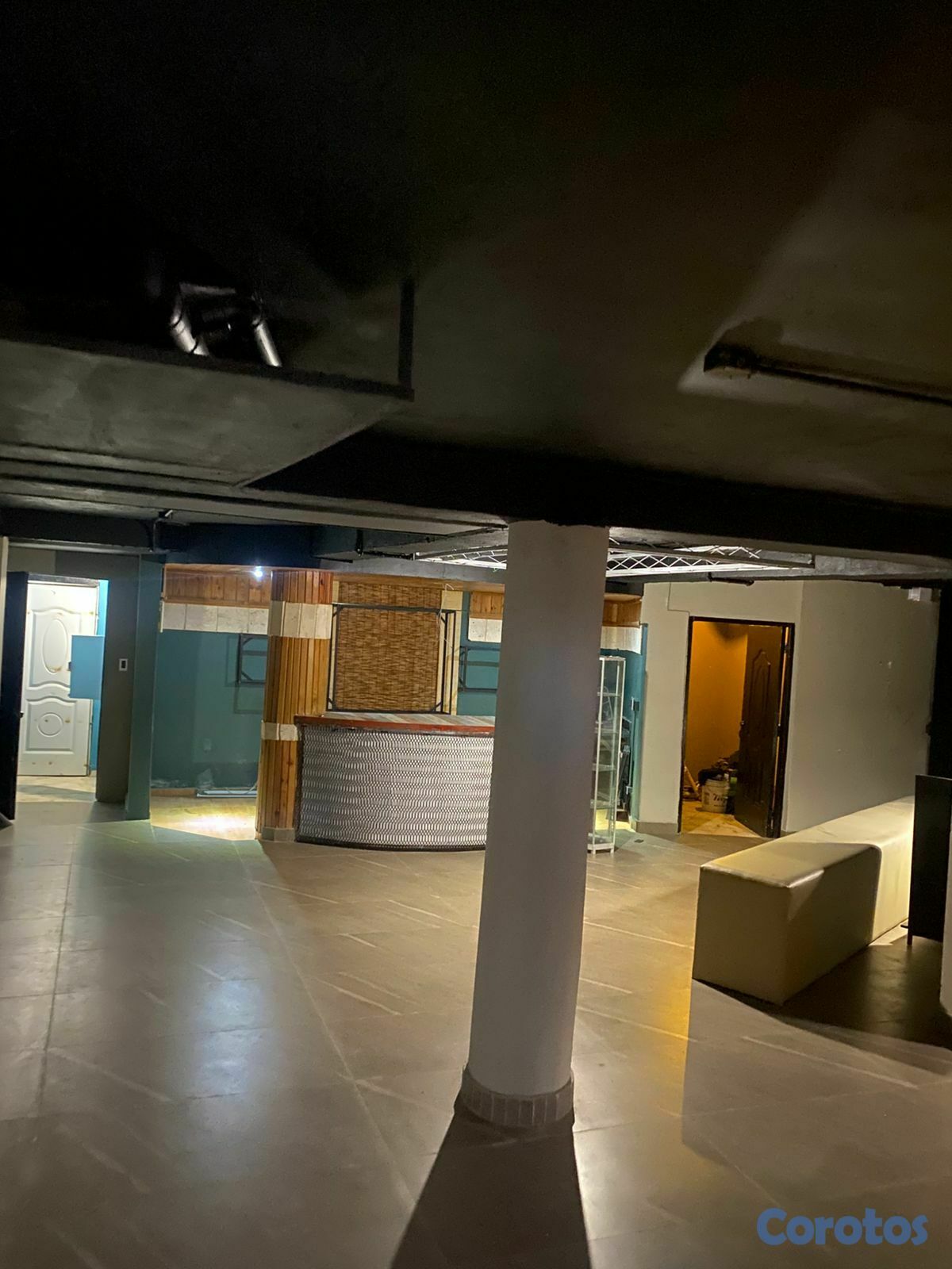 oficinas y locales comerciales - Alquiler Amplio Local Comercial, Zona Colonial 1