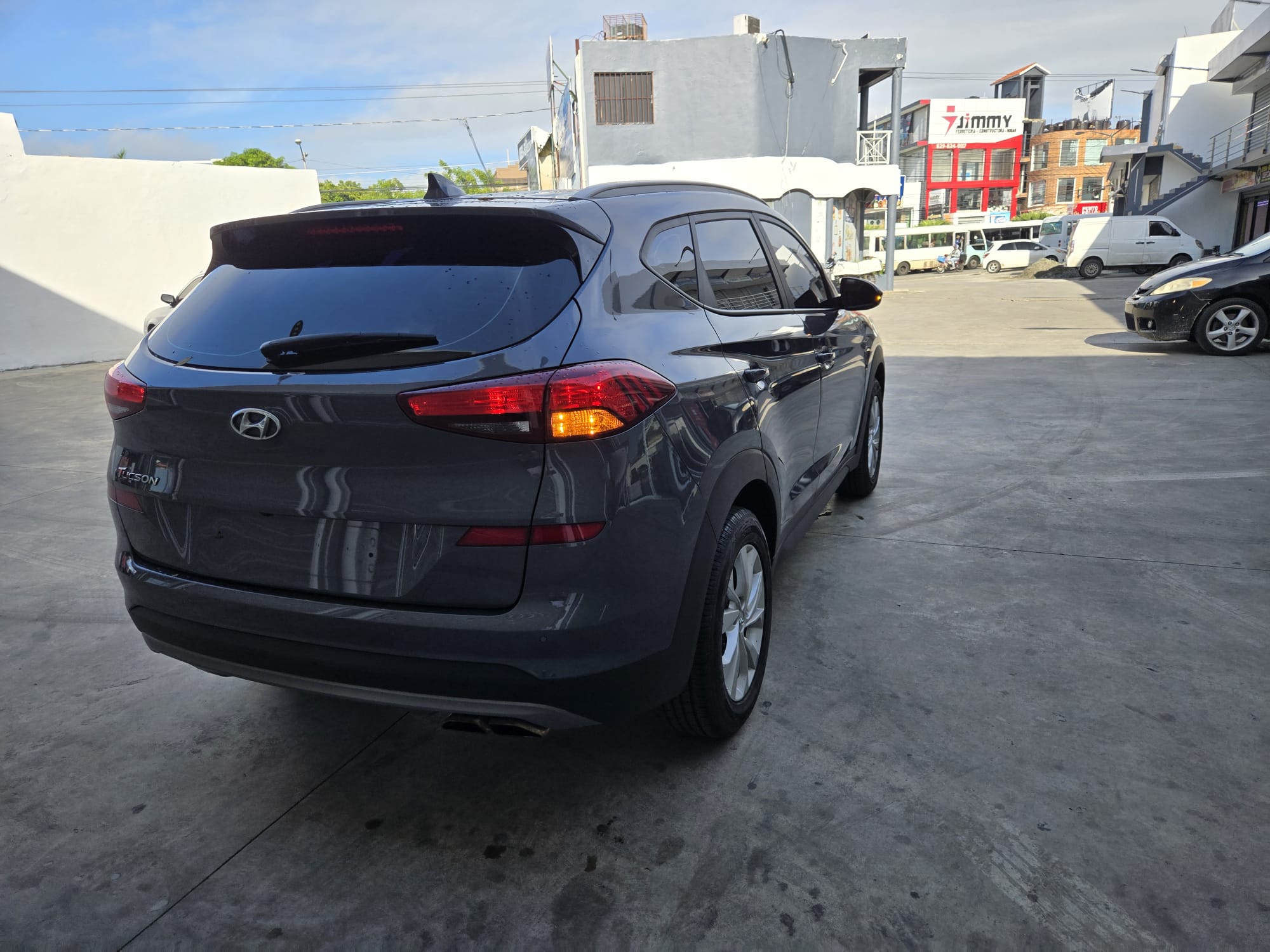 jeepetas y camionetas - HYUNDAI TUCSON 2020 GRIS OSCURO DIESEL 2