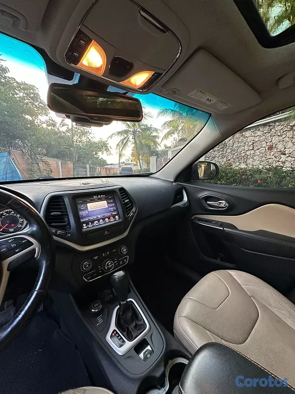 jeepetas y camionetas - JEEP CHEROKEE LIMITED 2015 10