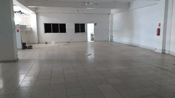 oficinas y locales comerciales - Edificio de 2 niveles Aut. Duarte km 26
 1