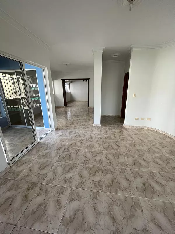 apartamentos - Apartamento de 3 Habitaciones, Renacimiento 2