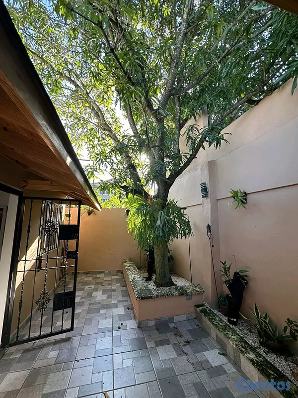 casas - Venta de Casa en Ciudad Real I Residencial cerrado  4