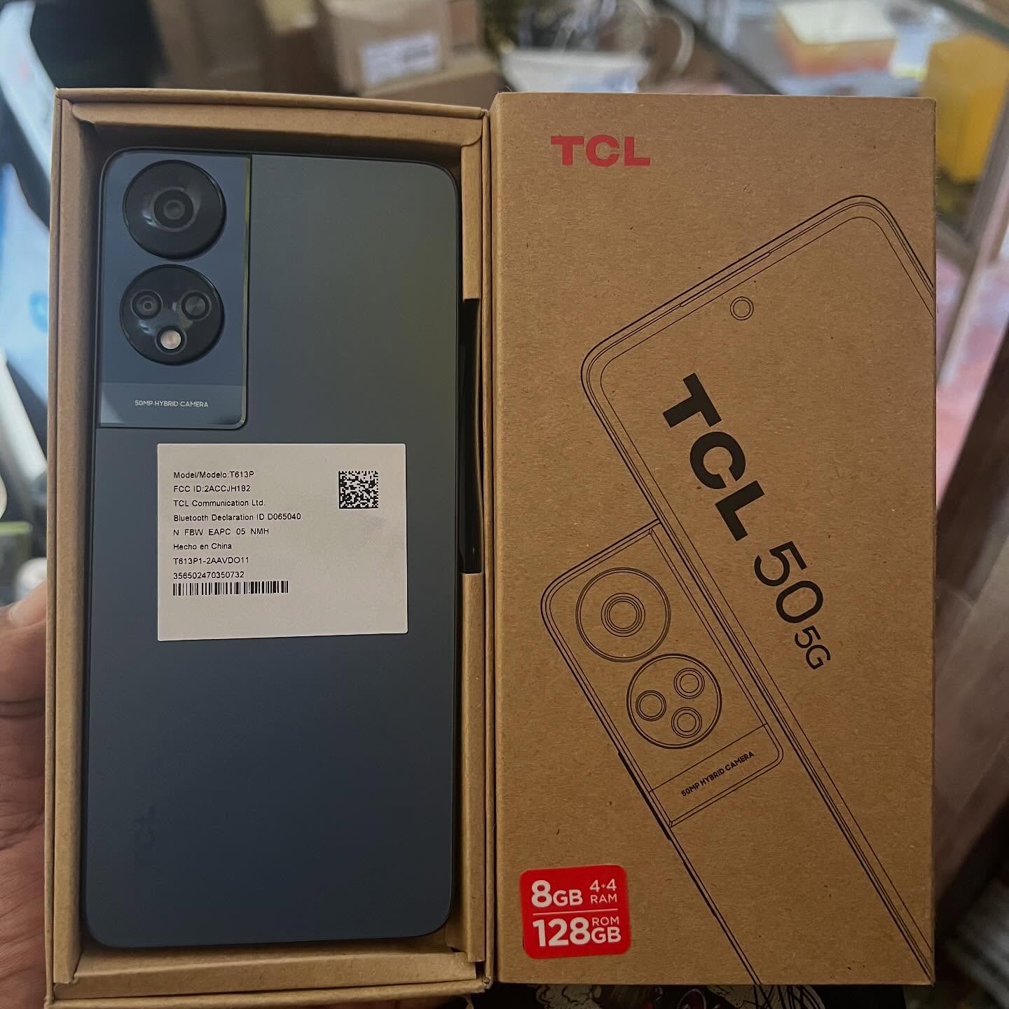 celulares y tabletas - Celular TCL 505G 128gb/4+4gb ram bateria 5010 mAp 