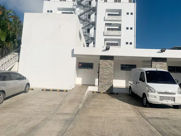 oficinas y locales comerciales - Local en segundo nivel prados  2