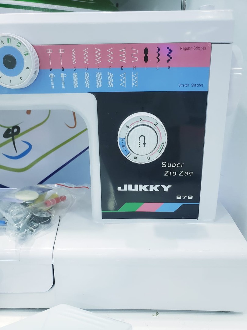 equipos profesionales - Maquina de coser Electrica multifuncional profesional JUKKY FH653 2