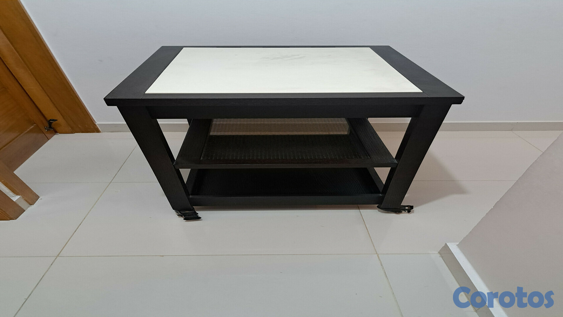 muebles y colchones - Vendo Mesa de Ayuda de madera y tope en Mármol 1