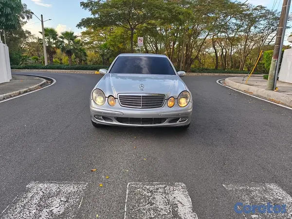carros - Mercedes Benz Clase E 240 2