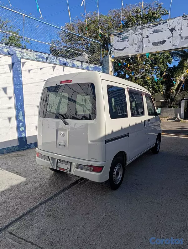 otros vehiculos - DAIHATSU HIJET 2020 5