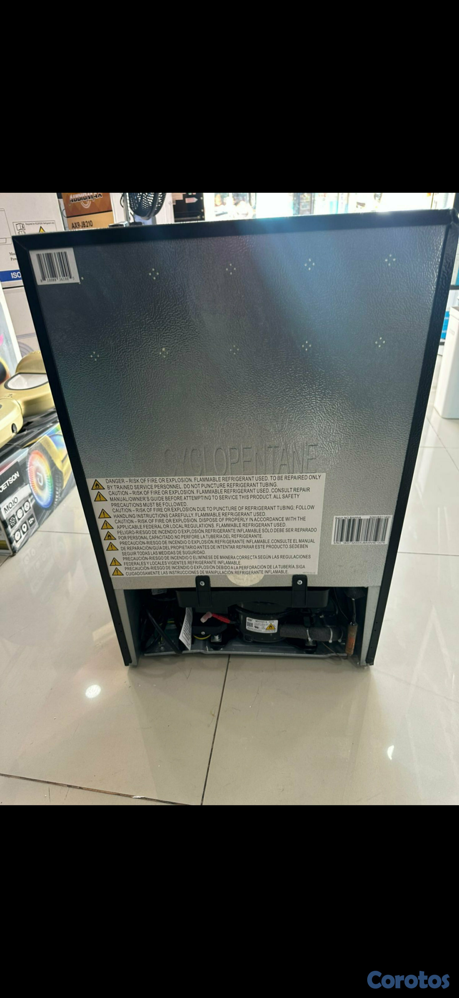 electrodomesticos - Neverita Ejecutiva Hisense Negra 4