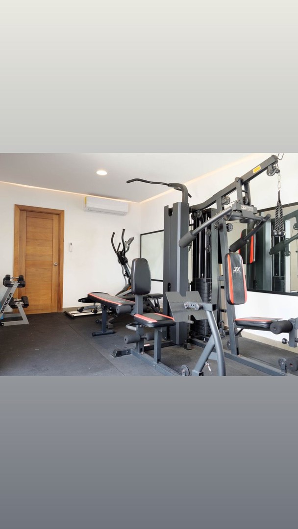 apartamentos - ALQUILO APTO EVARISTO MORALES, 3 HAB
usd$2,300 7