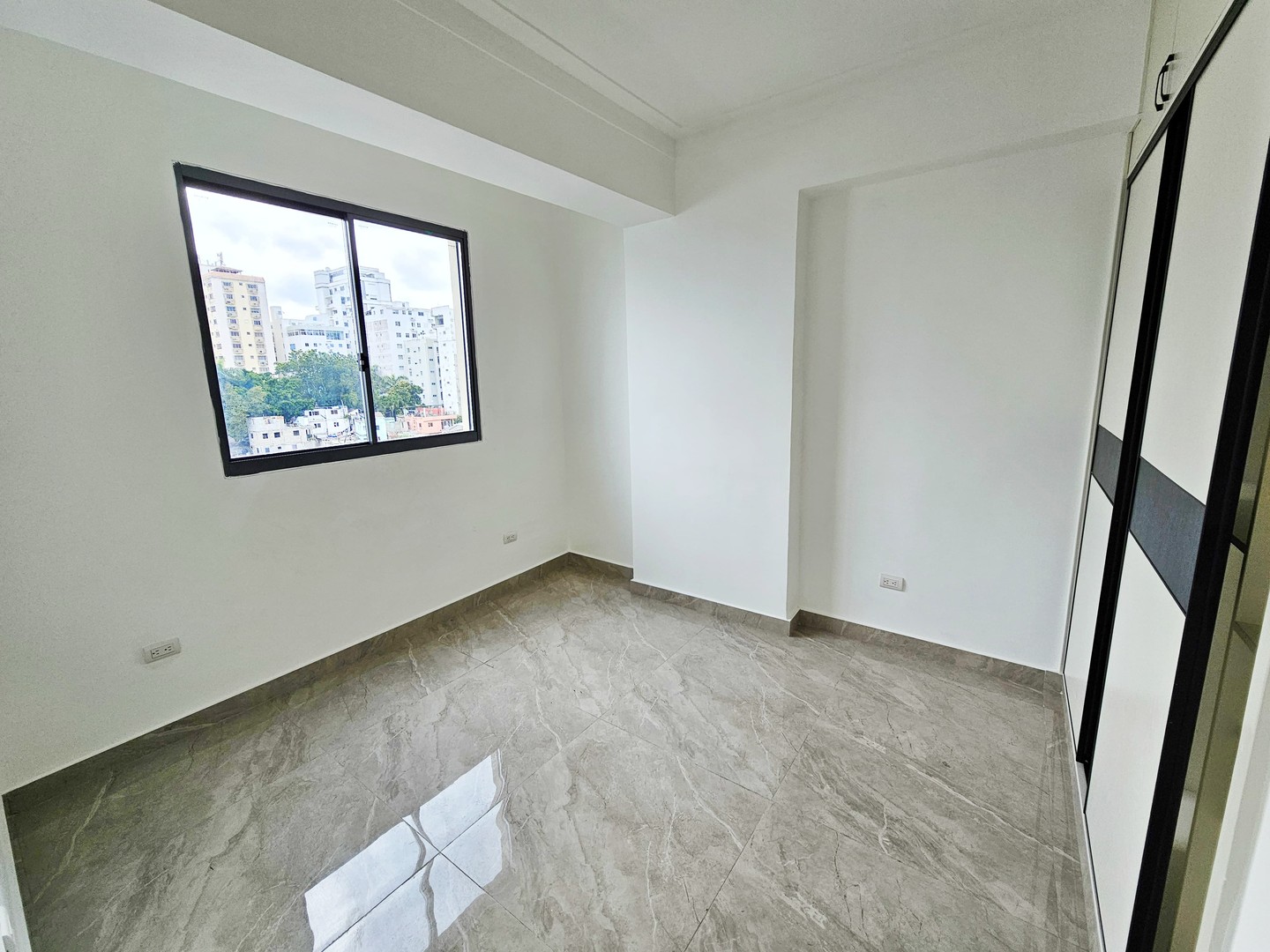 apartamentos - Apartamento NUEVO en Ensanche Paraíso.

Precio:RD$10,000,000.

- 136mt2 en total 7